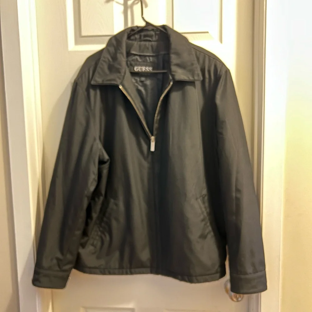 Guess men’s zip front Jacket - Picture 3 of 5